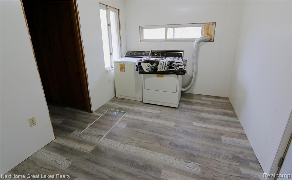 6259 MERCURY Avenue, Burton, MI 48509 — Photo 8