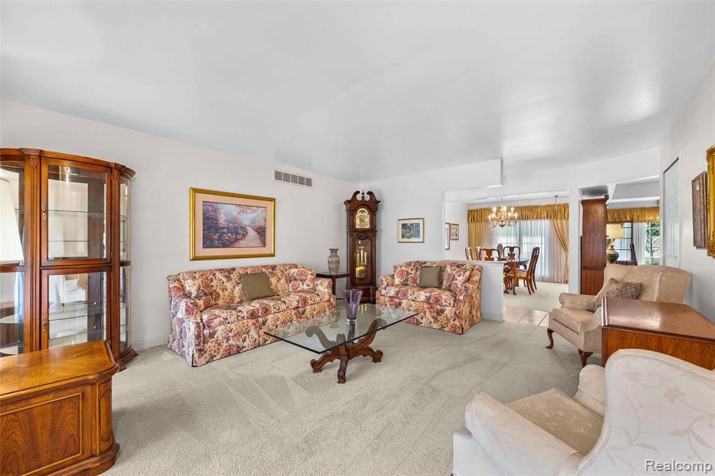 9450 Continental Drive, Taylor, MI 48180 — Photo 10