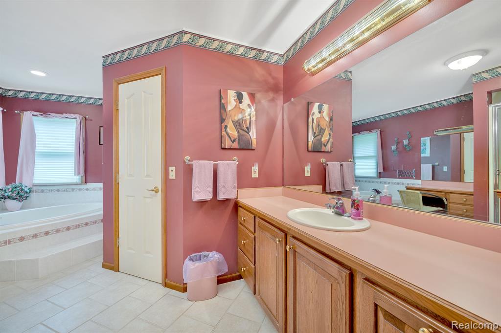 1426 Rillview Court, Metamora, MI 48455 — Photo 28