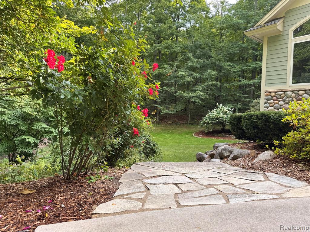 6788 E Hoxie Road, Cedar, MI 49621 — Photo 5