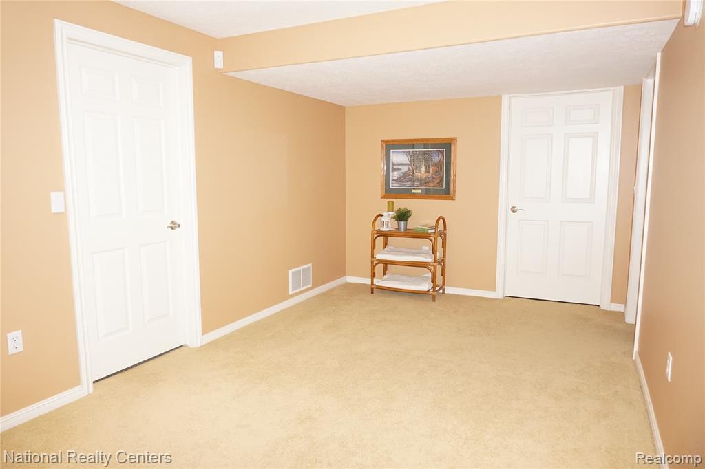 4269 Fairway Lane, Jackson, MI 49201 — Photo 20