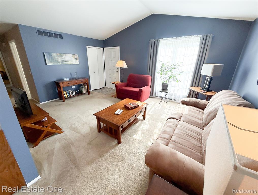 1588 DOVER Hill S, Walled Lake, MI 48390 — Photo 5