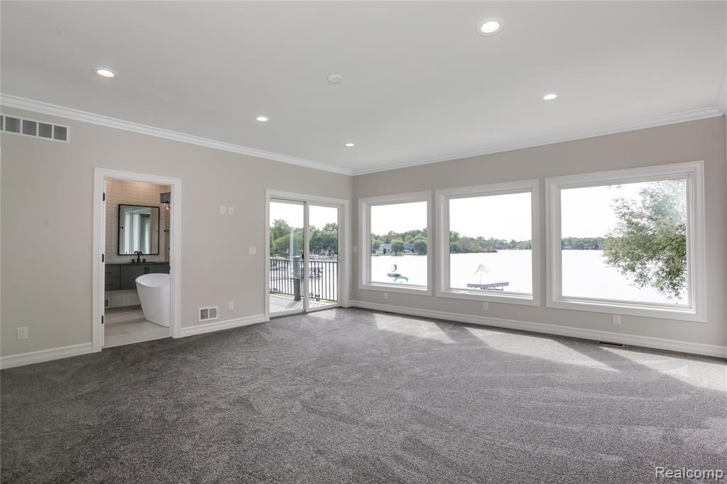 16637 Kings Fairway Lane, Grand Blanc, MI 48439 — Photo 44