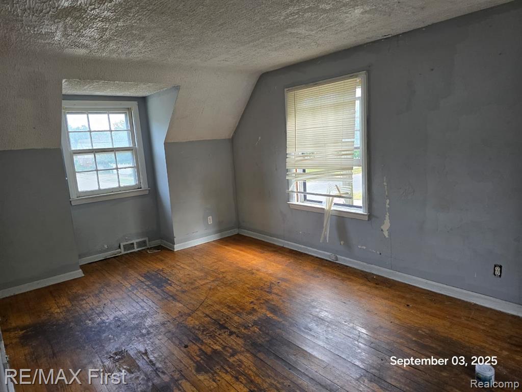 10901 Worden Street, Detroit, MI 48224 — Photo 5