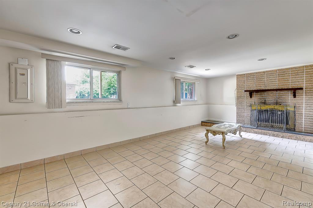 5635 OAKMAN Boulevard, Dearborn, MI 48126 — Photo 21