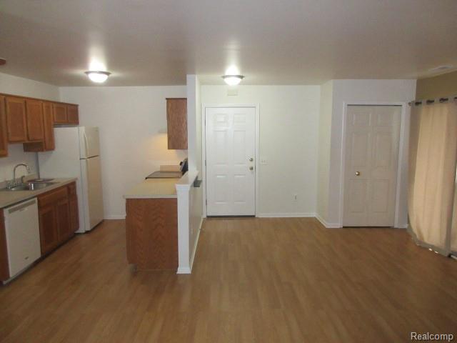 43237 CAPE Drive, Sterling Heights, MI 48313 — Photo 9