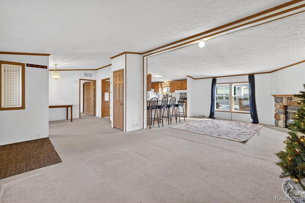 3612 Hawthorne St, Clarkston, MI 48348 — Photo 4