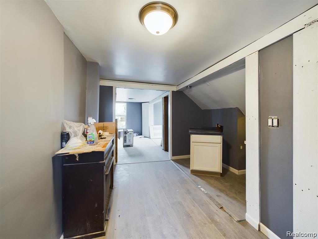 821 M L King Avenue, Flint, MI 48503 — Photo 52
