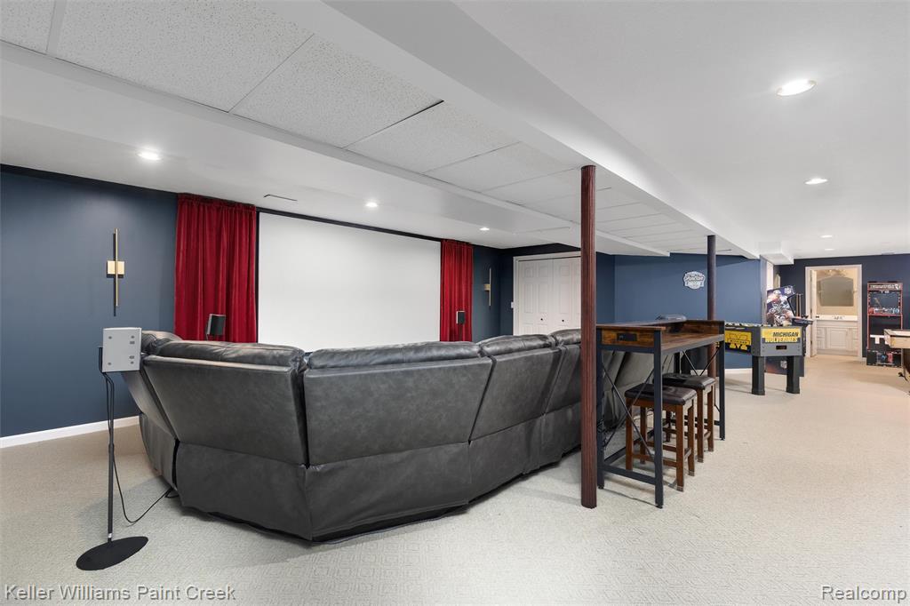 7537 Waterfall Drive, Grand Blanc, MI 48439 — Photo 24