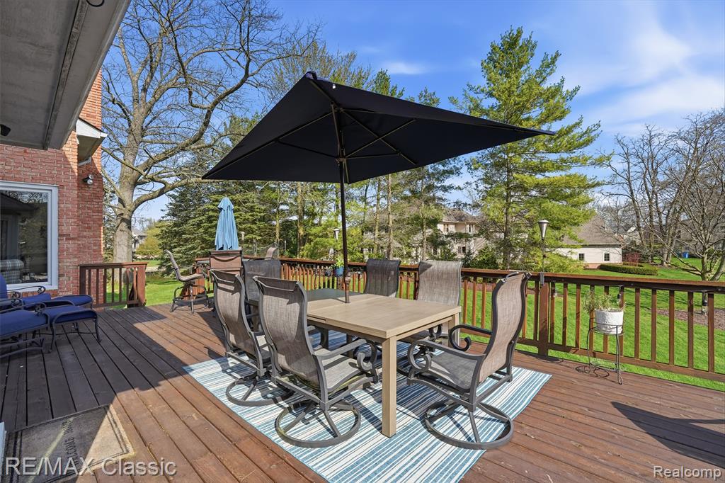 1726 Pondview Lane, Commerce Twp, MI 48382 — Photo 54