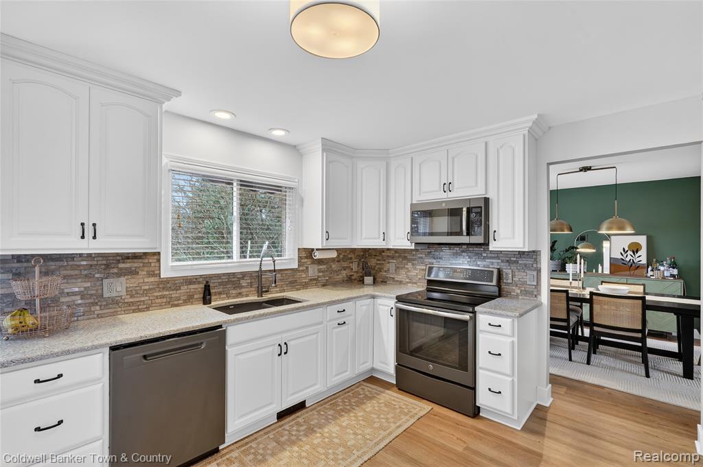 480 NAIRN Circle, Highland, MI — Photo 14