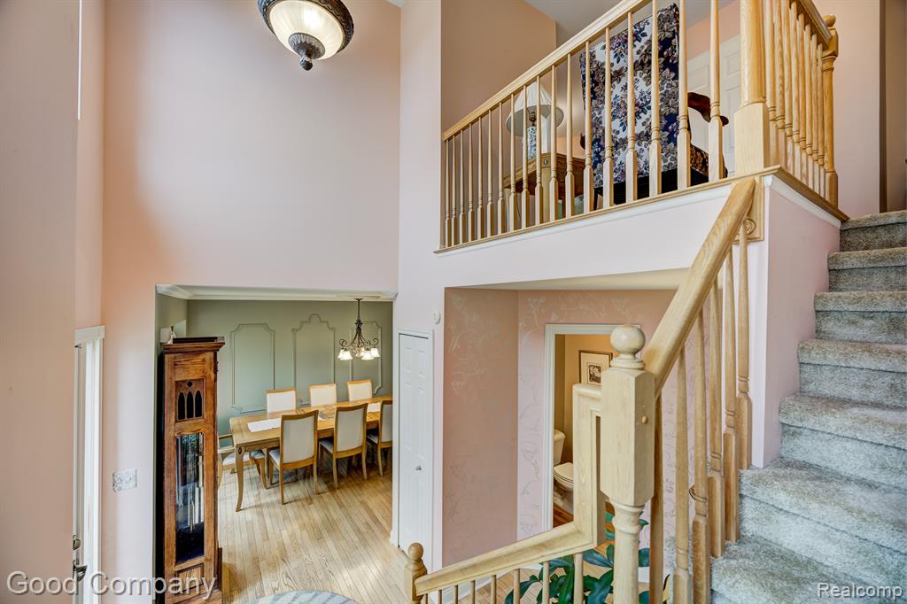 755 OAK POINT Lane, Madison Heights, MI 48071 — Photo 33