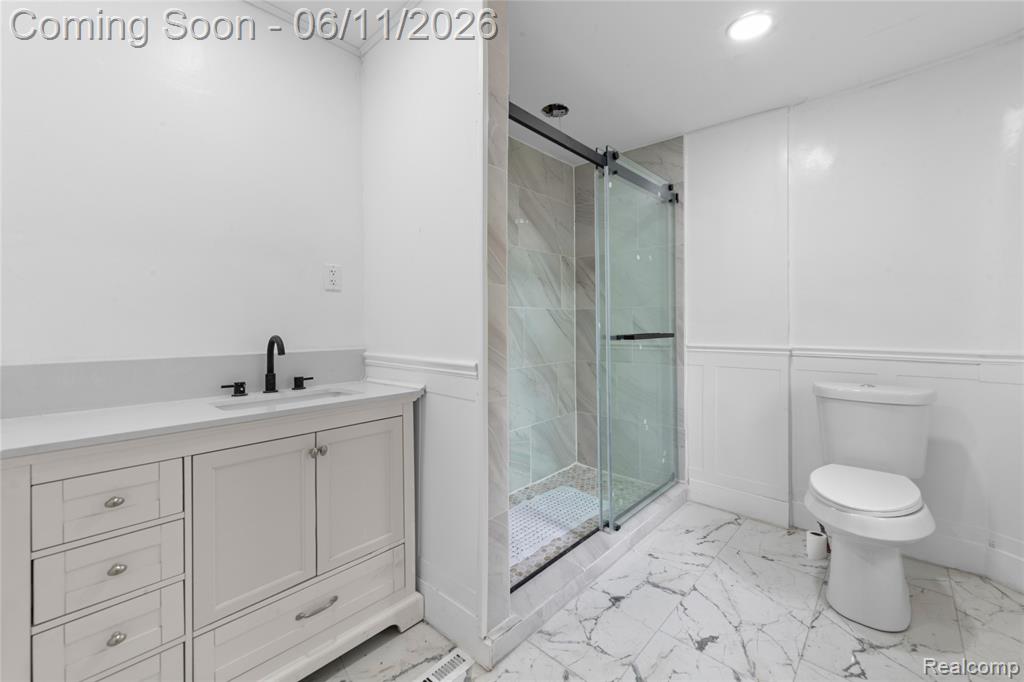 21855 Schoenherr Road, Warren, MI 48089 — Photo 7