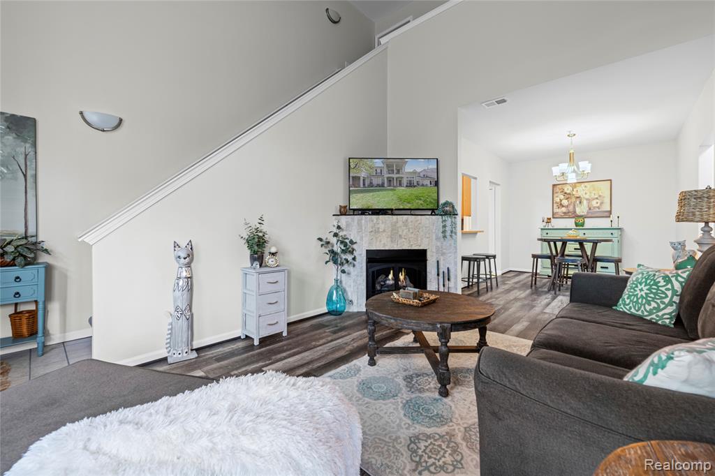 25899 Maritime Circle N, Harrison Township, MI — Photo 4