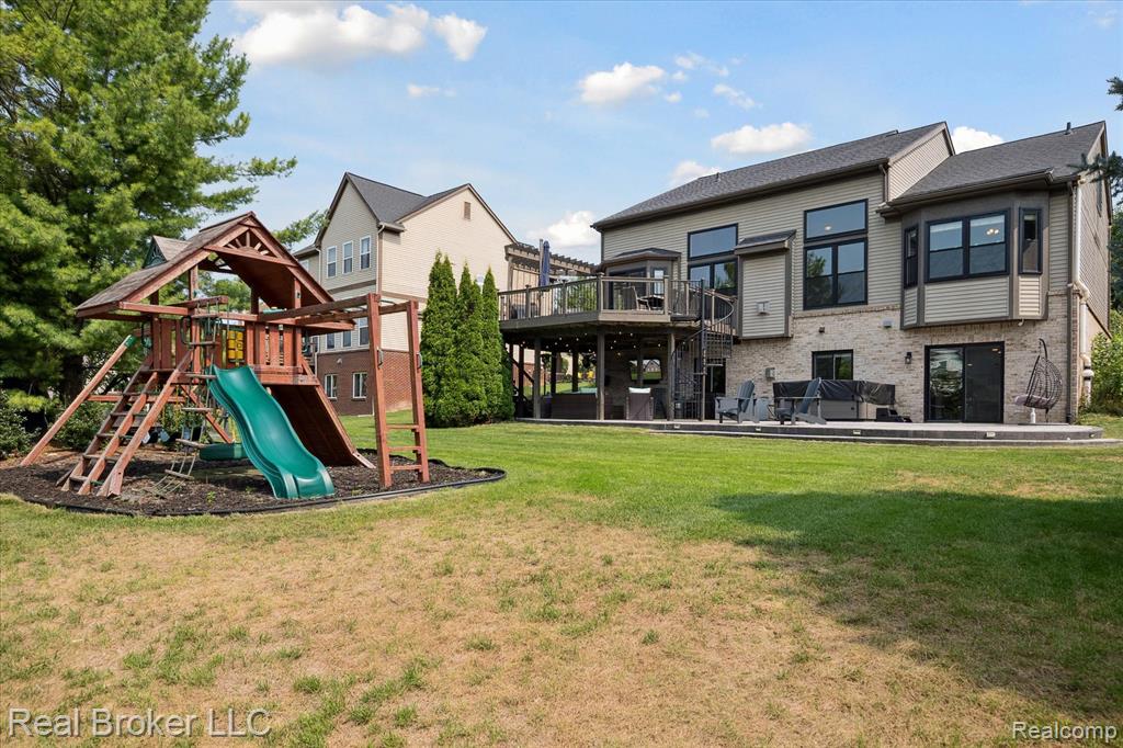 8567 Hummingbird, Commerce Twp, MI 48382 — Photo 58