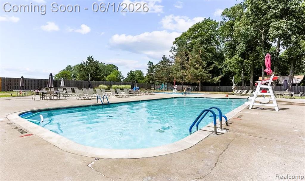 1707 Fox River Drive, Bloomfield Hills, MI 48304 — Photo 30