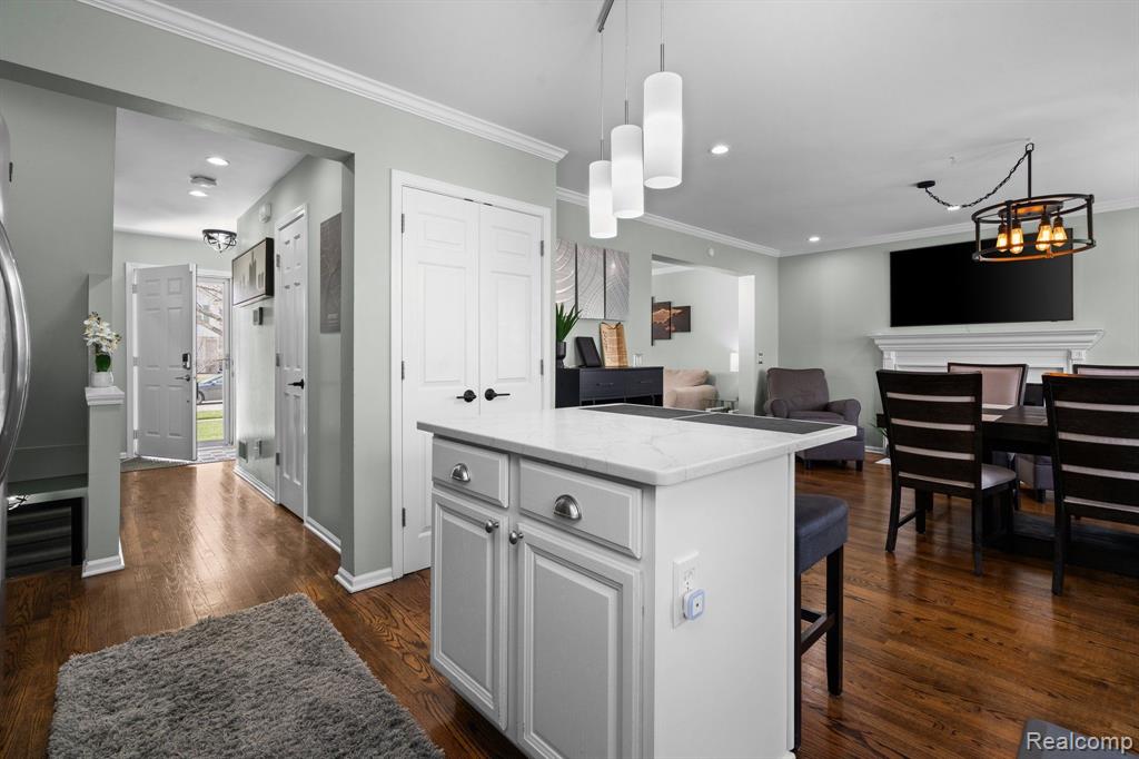 948 S PARKWOOD Drive, South Lyon, MI 48178 — Photo 16