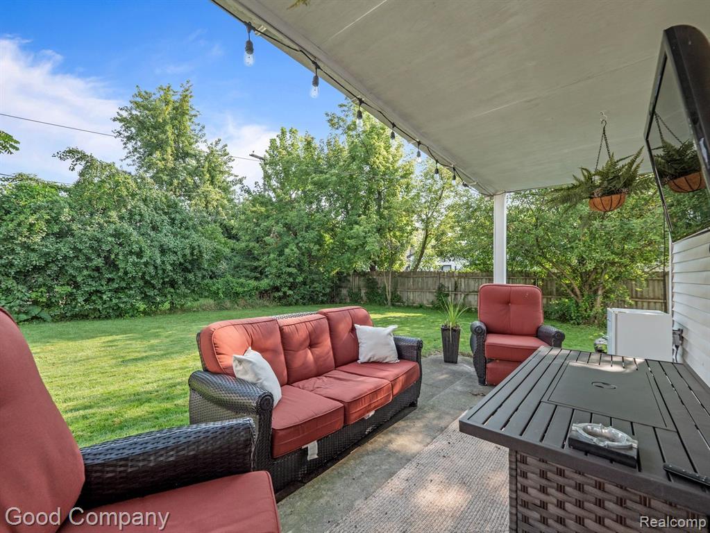 4344 HAMPTON Boulevard, Royal Oak, MI 48073 — Photo 30