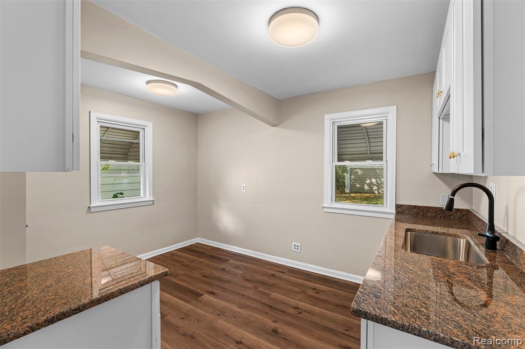 7419 Asbury Park, Detroit, MI 48228 — Photo 6