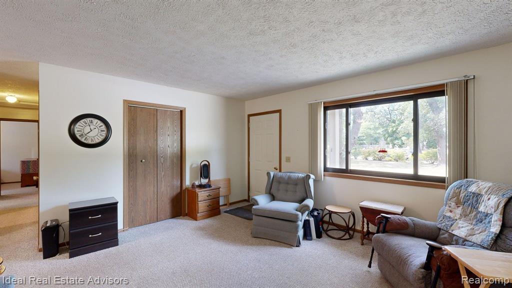 7215 TUSCARORA Circle, Indian River, MI 49749 — Photo 28