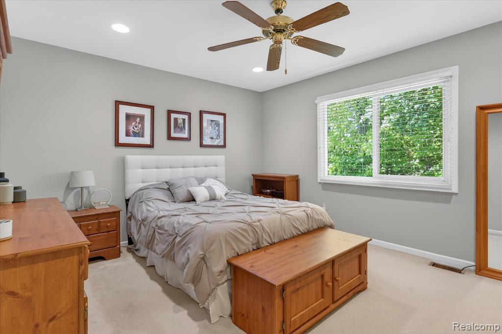 7071 Foxcreek Drive, Canton, MI 48187 — Photo 28