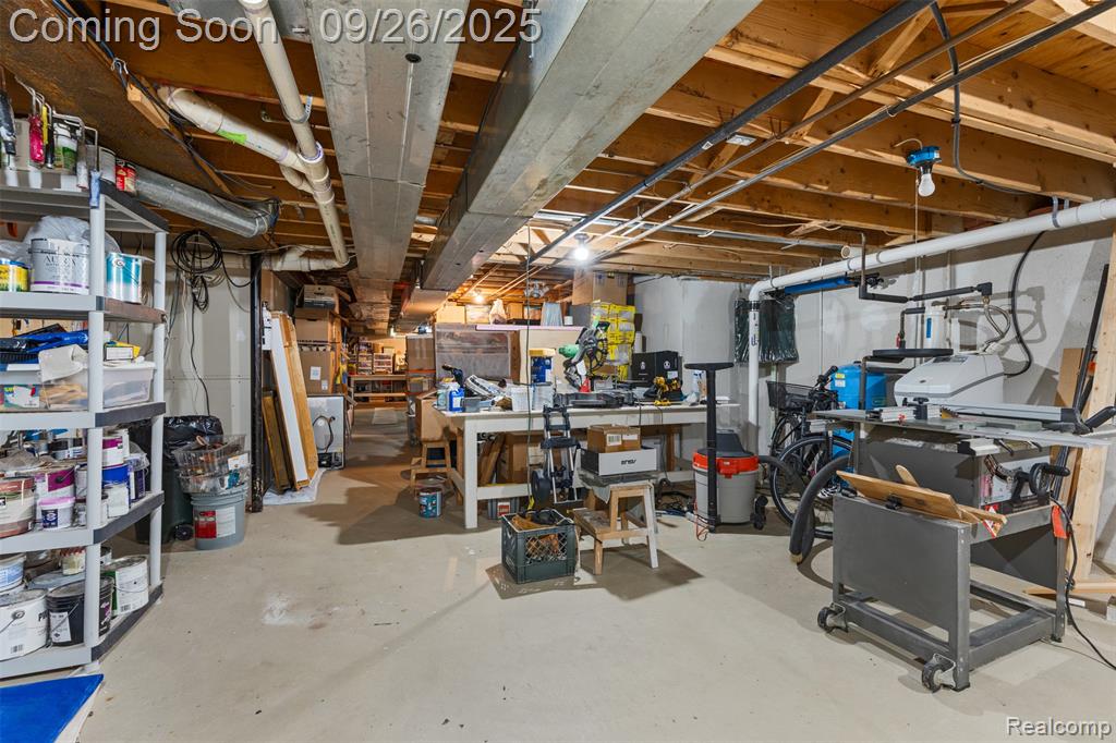 523 Uphill Road, Milford, MI 48381 — Photo 41