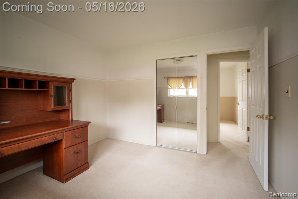 27188 Weddel Avenue, Brownstown, MI 48183 — Photo 15
