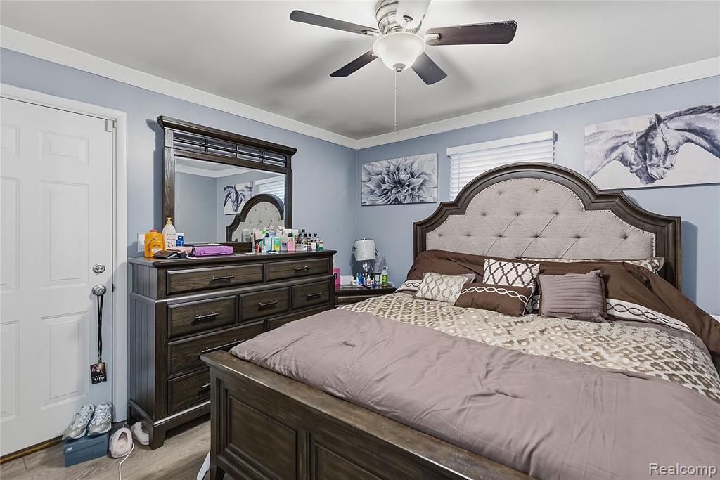 10039 Farley, Redford, MI 48239 — Photo 14