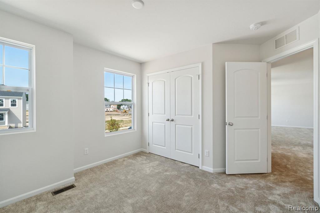 4294 Oak Street, Grand Blanc, MI 48439 — Photo 20