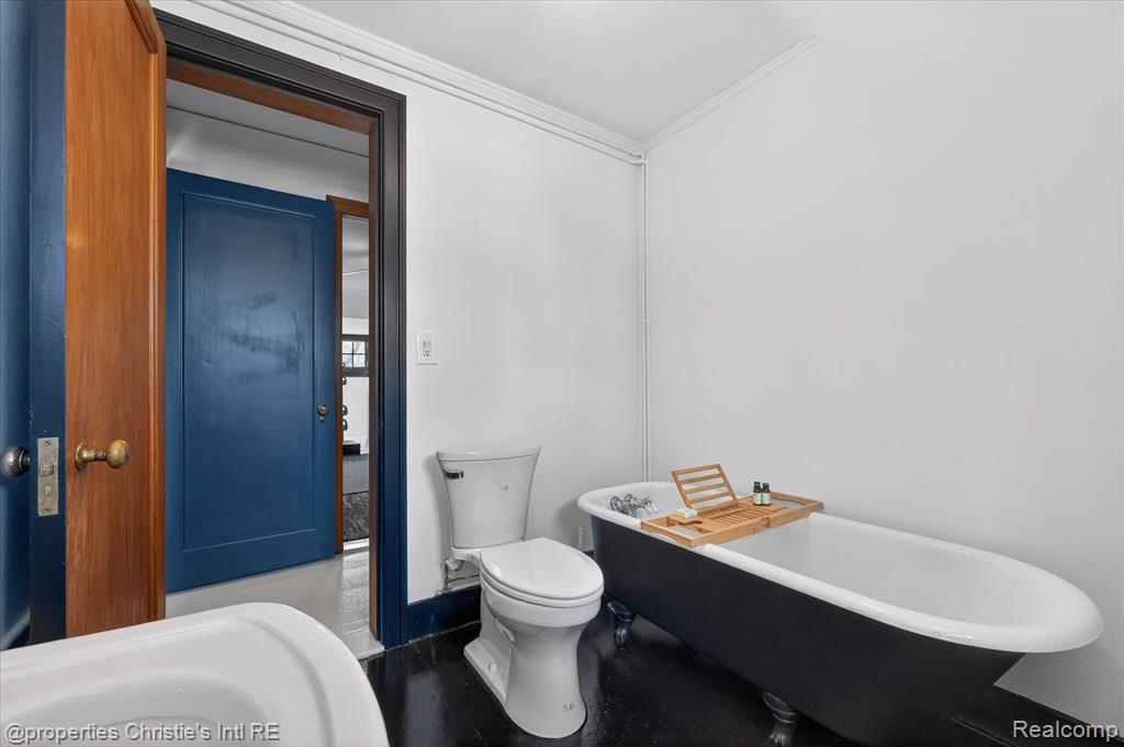 2150 Iroquois Street, Detroit, MI 48201 — Photo 54