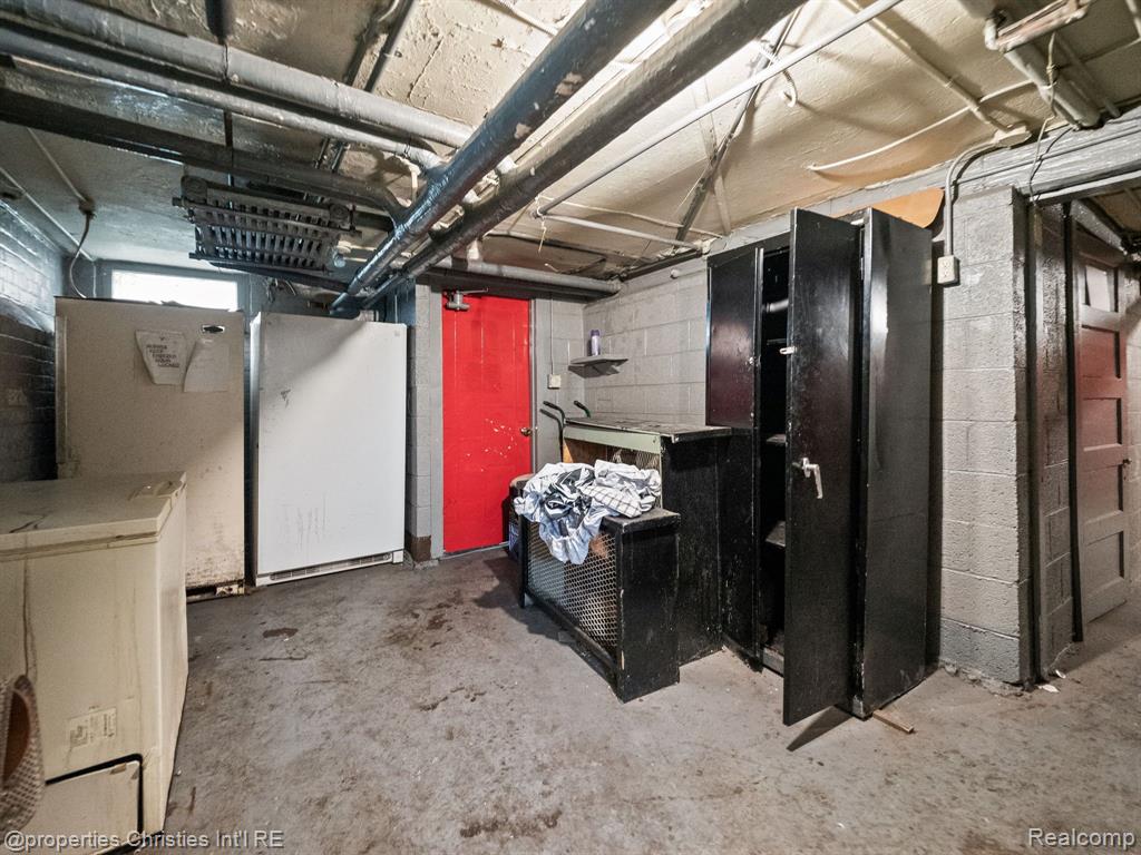 485 E GRAND Boulevard, Detroit, MI 48207 — Photo 22