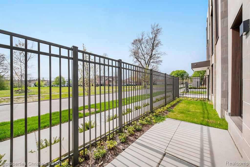 1454 Townsend, Detroit, MI 48214 — Photo 19