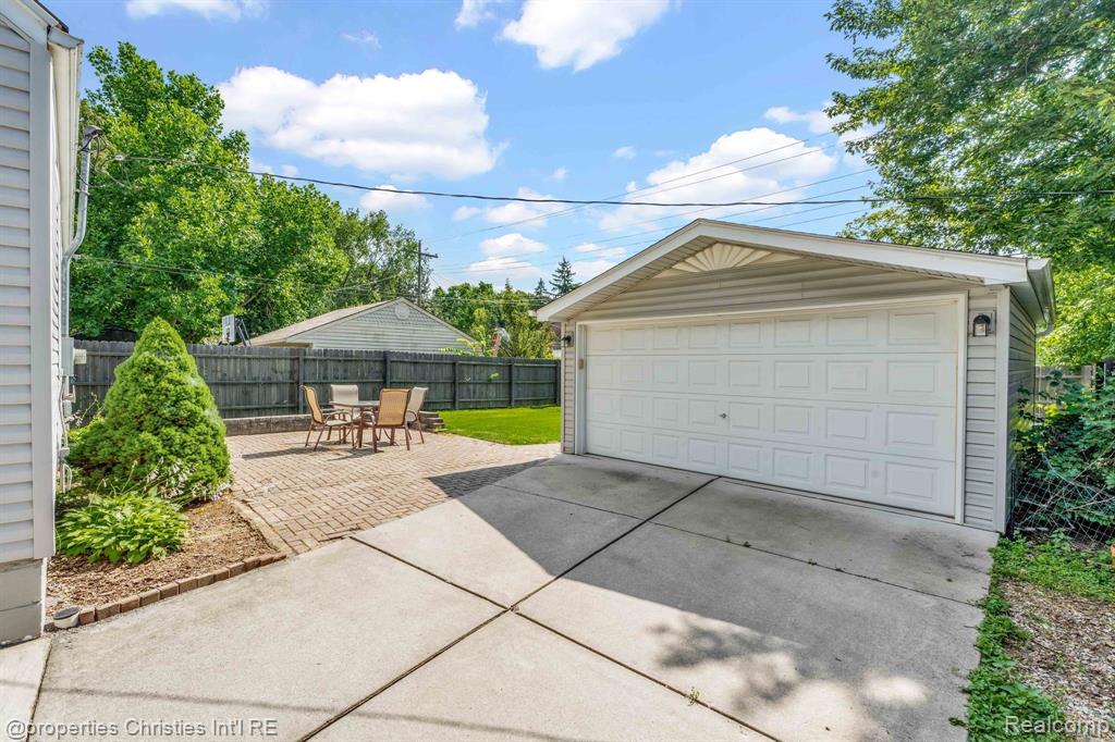 4095 CUMMINGS Avenue, Berkley, MI 48072 — Photo 30