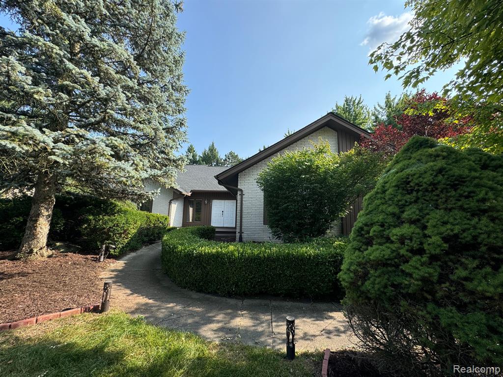 6391 DENTON Drive, Troy, MI 48098 — front exterior