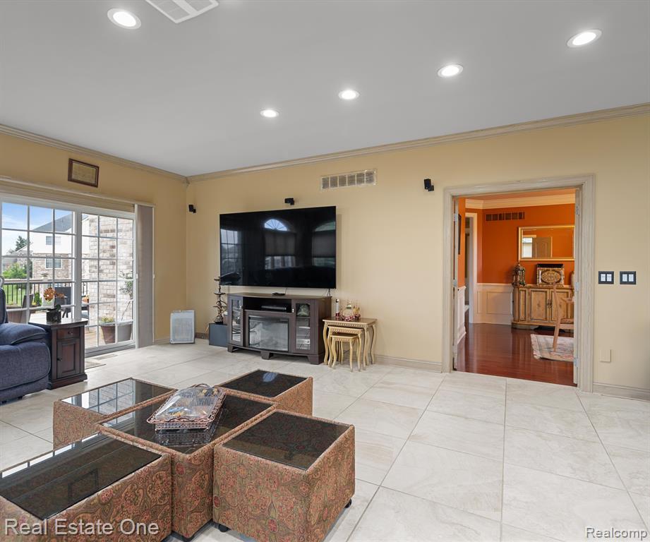 50437 TAMARACK Trail, Northville, MI 48168 — Photo 21