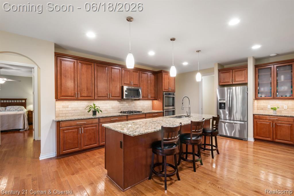34225 Thornbrook Drive, Farmington, MI 48335 — Photo 12