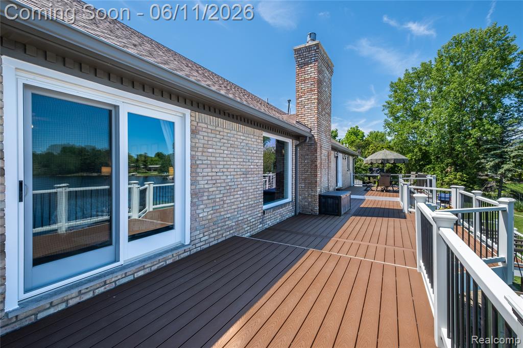 1154 Lake Valley Drive, Fenton, MI 48430 — Photo 53