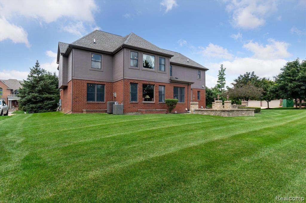 17712 PARKSHORE Drive, Northville, MI 48168 — Photo 5