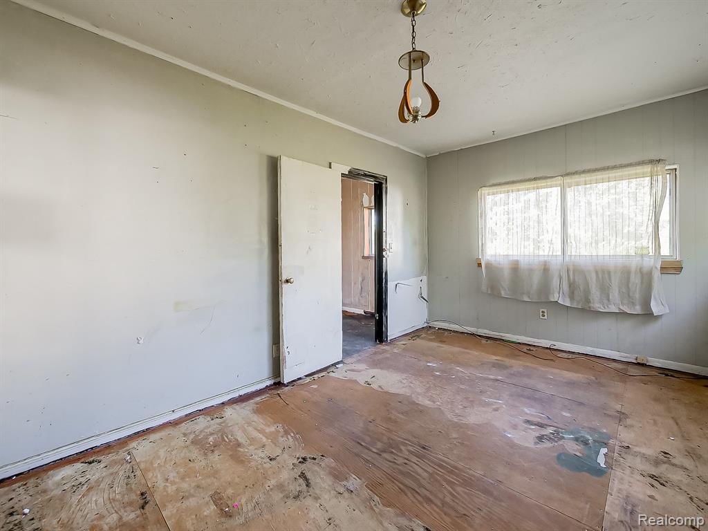 8470 Wise Road, Commerce Twp, MI 48382 — Photo 13