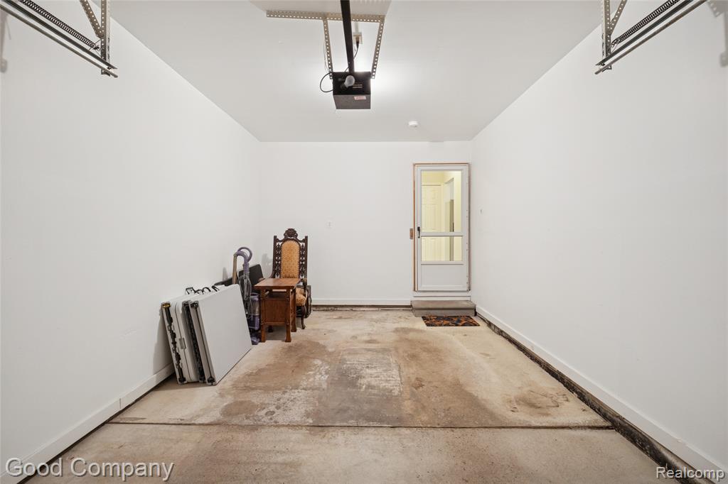9200 North Drive, Saint Clair Shores, MI 48082 — Photo 18