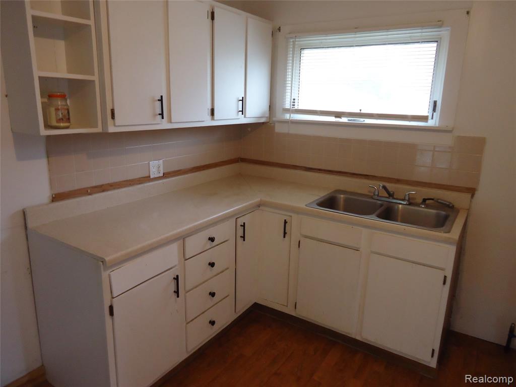 304 Williamette Avenue, Alma, MI 48801 — Photo 17