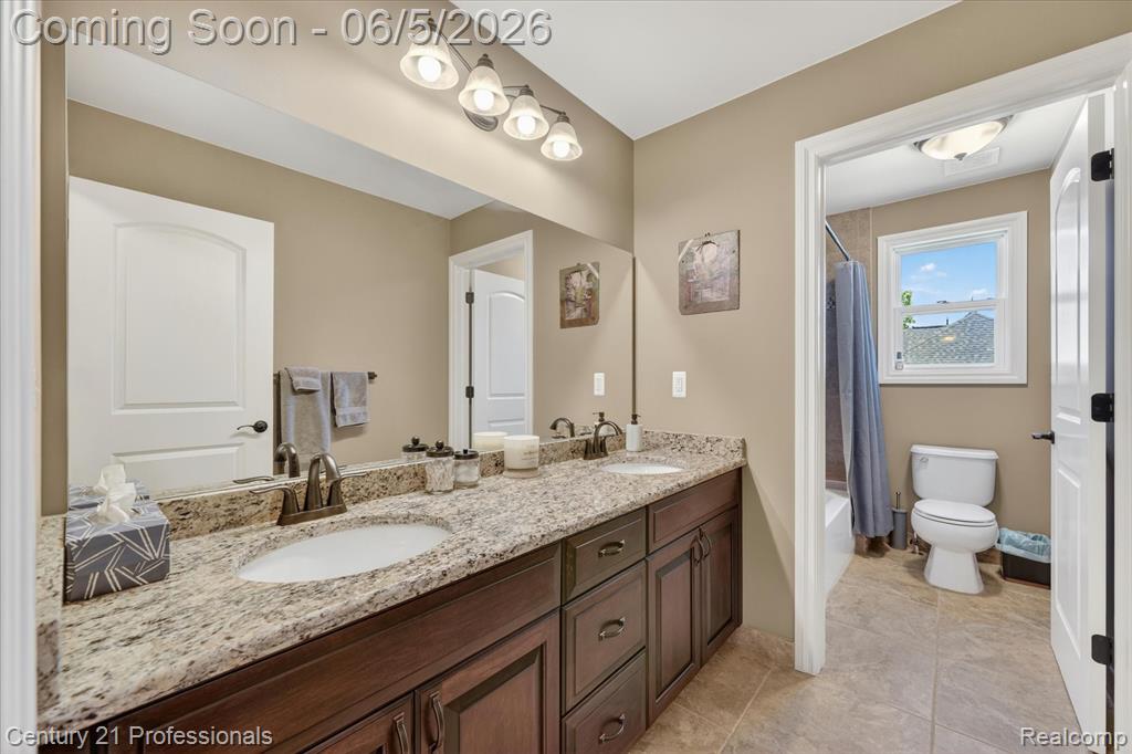 2212 Heidi Drive, Oxford, MI 48370 — Photo 36