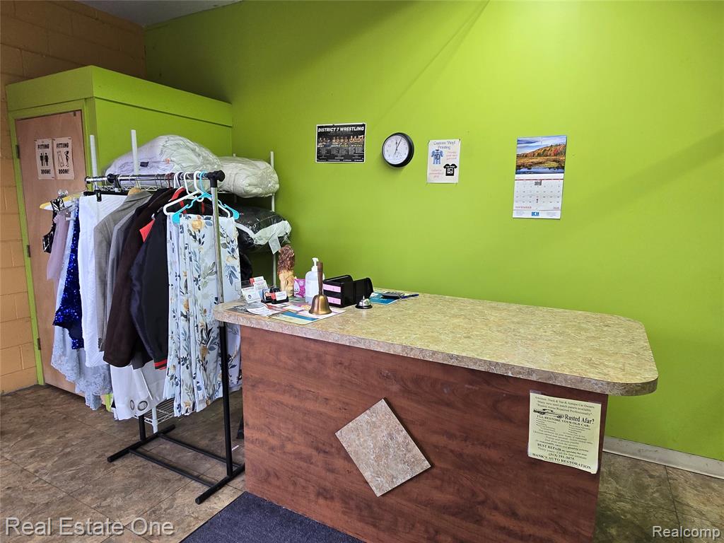 20640 Van Born Road, Dearborn Heights, MI 48125 — Photo 9