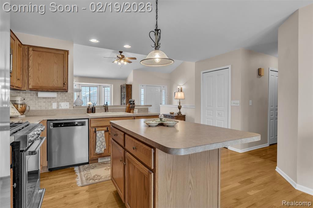 50490 Kayla Drive, New Baltimore, MI 48047 — Photo 13