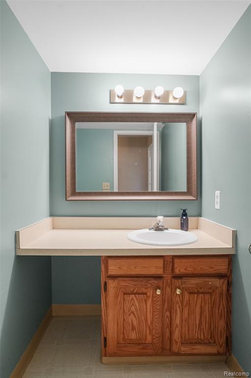 42142 Gladwin Street, Novi, MI 48167 — Photo 15