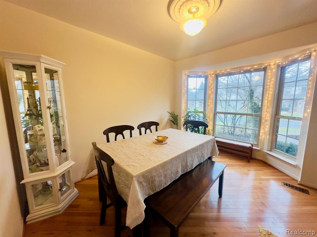 41672 WHITE TAIL Lane, Canton, MI 48188 — Photo 12