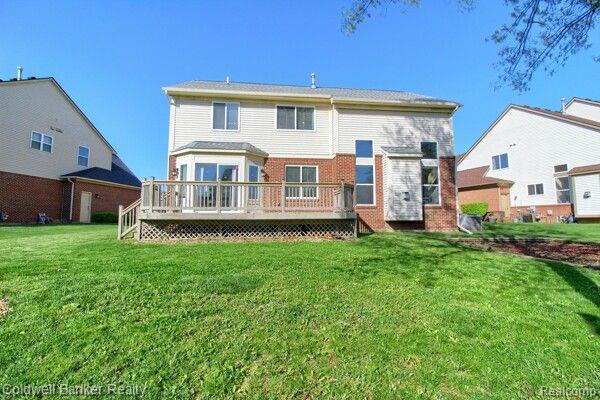 43807 S TIMBERVIEW Drive, Belleville, MI 48111 — Photo 33