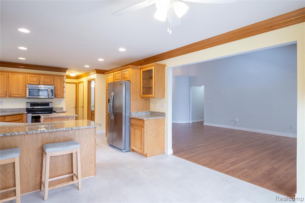 54676 Carnation Drive, Macomb, MI 48042 — Photo 13