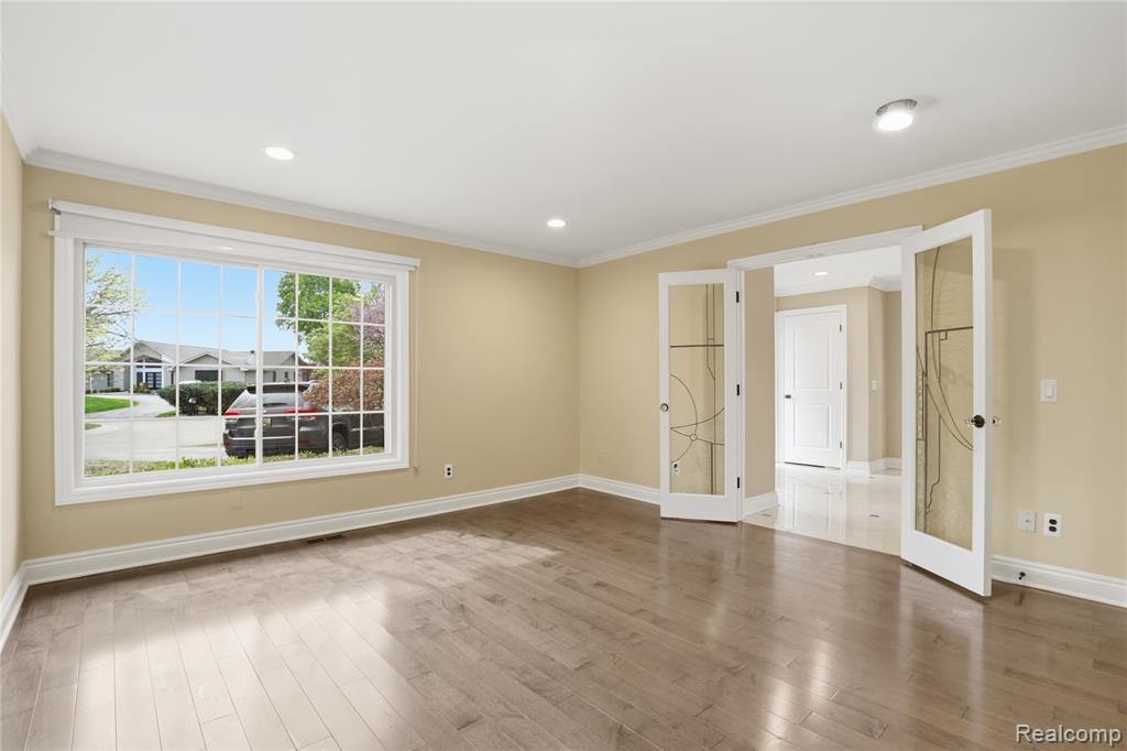 2084 Wabeek Hill Court, Bloomfield Hills, MI 48302 — Photo 47