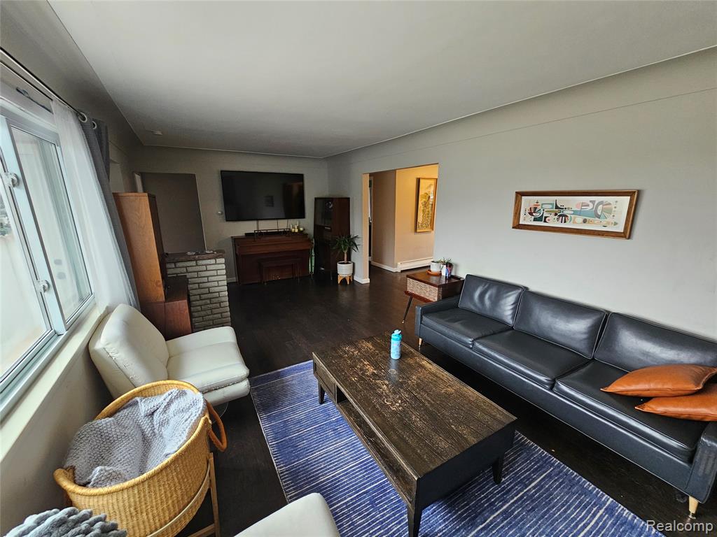 5410 W Coldwater Road, Flint, MI 48504 — Photo 3